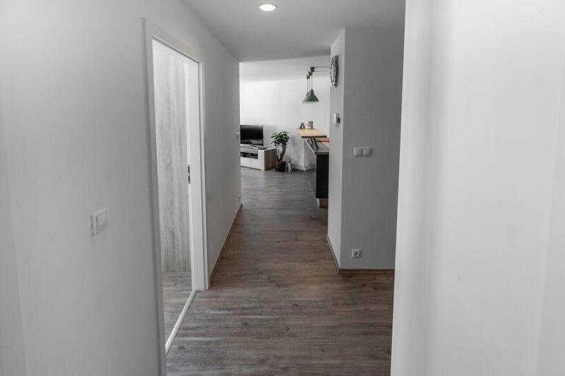 Old Town Luxury Apartment In Heart Of Братислава Екстер'єр фото